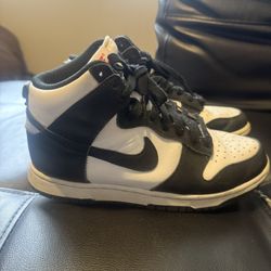 Women’s Nike Dunk High Pandas Size 7.5