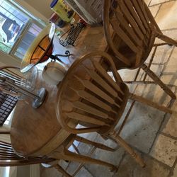 Dinner table And Chairs