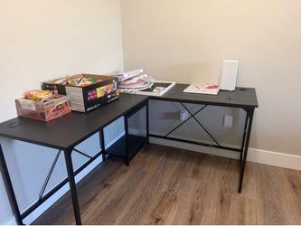 Gaming desk