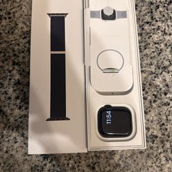 Apple Watch Series 9 45mm w/Band