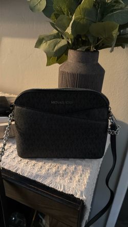 Michael Kors Jet Purse