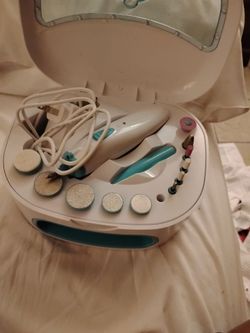 Pedi/mani cure