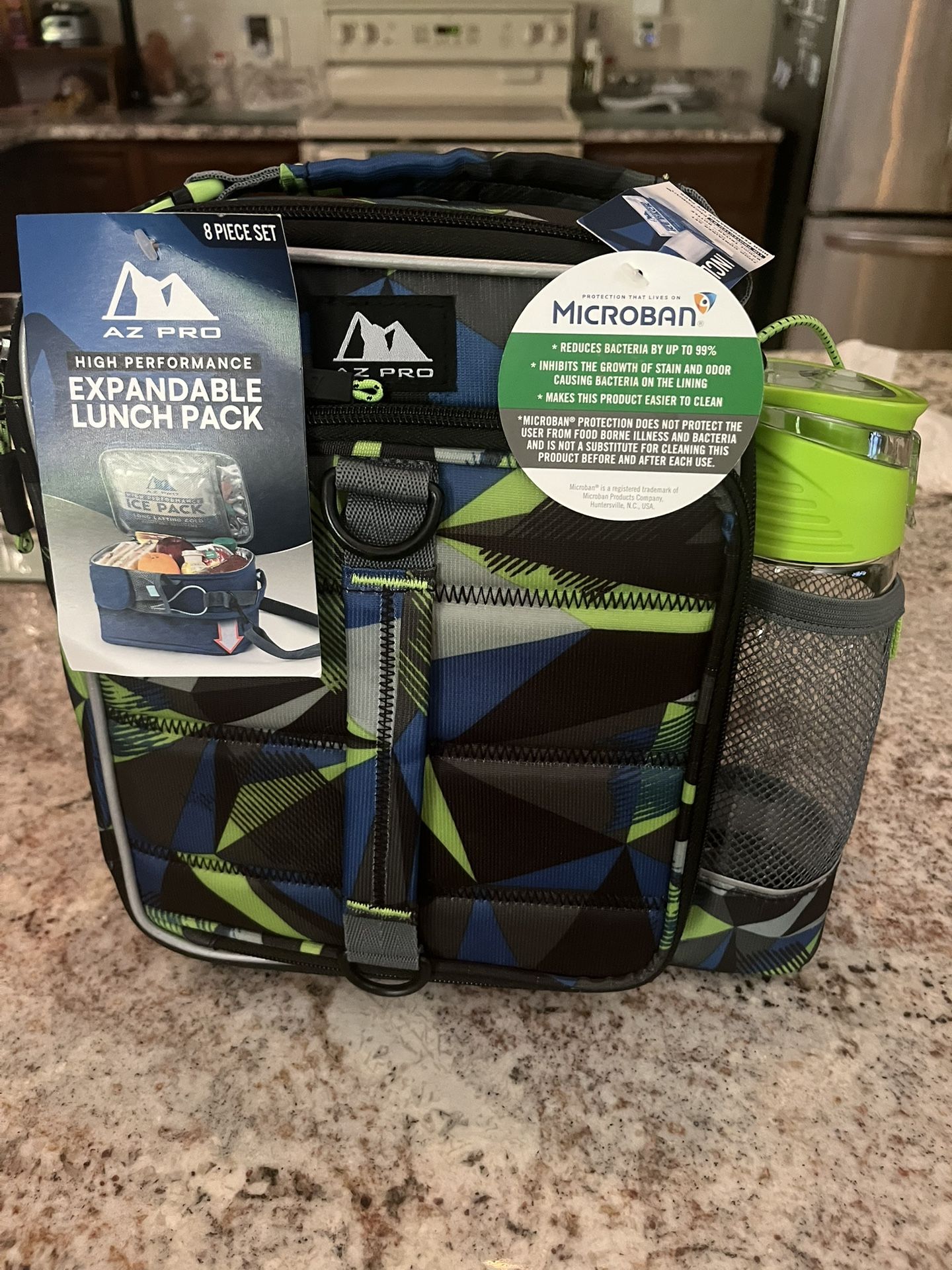 Brand new Artic Zone High Performance Expandable Lunch Pack 8 piece set for $15