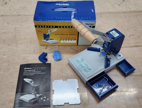 Warrior 21144 Desktop Corner Rounder / Cutter