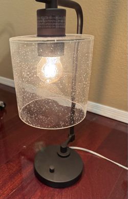 Modern side table lamp $15 Gilbert and Ray rd. Check all pics and offers.