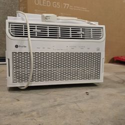 GE Profile™ ENERGY STAR® 12,000 BTU Inverter Smart Ultra Quiet Window Air Conditioner for Large Rooms up to 550 sq. ft.
Model #:AHTR12AC