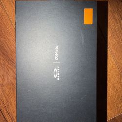 Oakley Meta Vanguard glasses