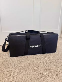 Neewer NL-192AI Light and Stand Kit