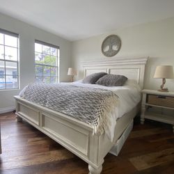 Bed frame + Base + Side Tables 