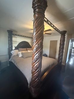 KING BED WITH TV STAND