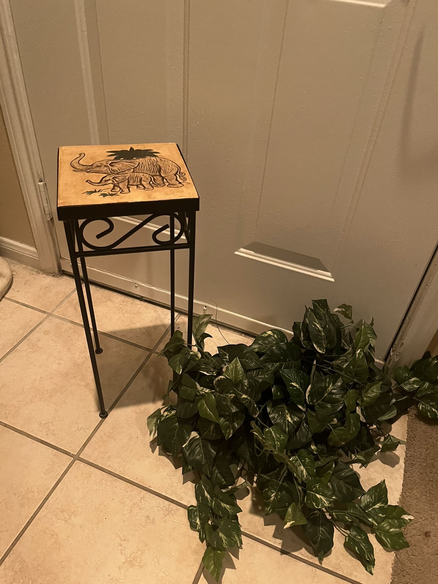 Elephant Tile top Plant Stand & Greenery Tile Base