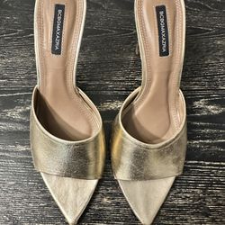 BCBGMaxAzria  Heels