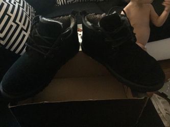 UGG BOOTS MEN SIZE 12