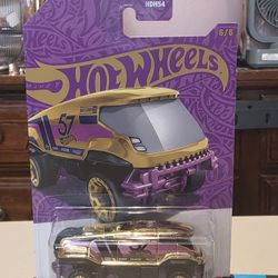 Hotwheels Pearl And Chrome Baja Bison T5
