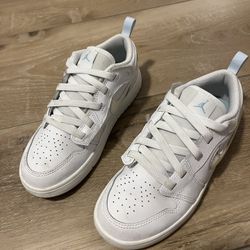 Girls Air Jordan’s Size 3Y