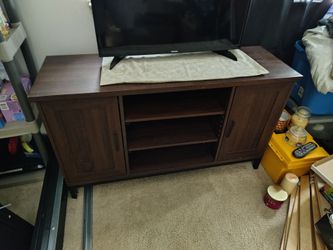 Small entertainment stand