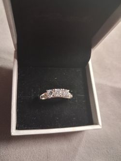 Sterling Silver Ring Size 8 Very Nice 