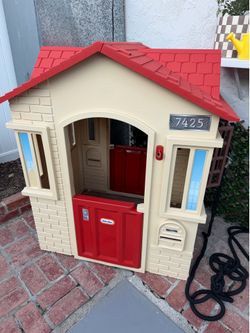 Little tikes playhouse