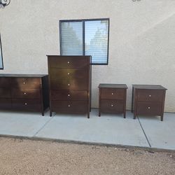 BEDROOM SET