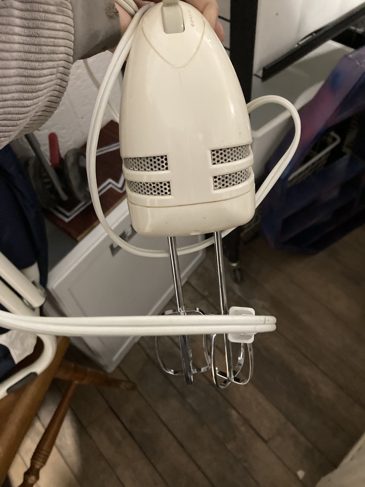 Hand Mixer