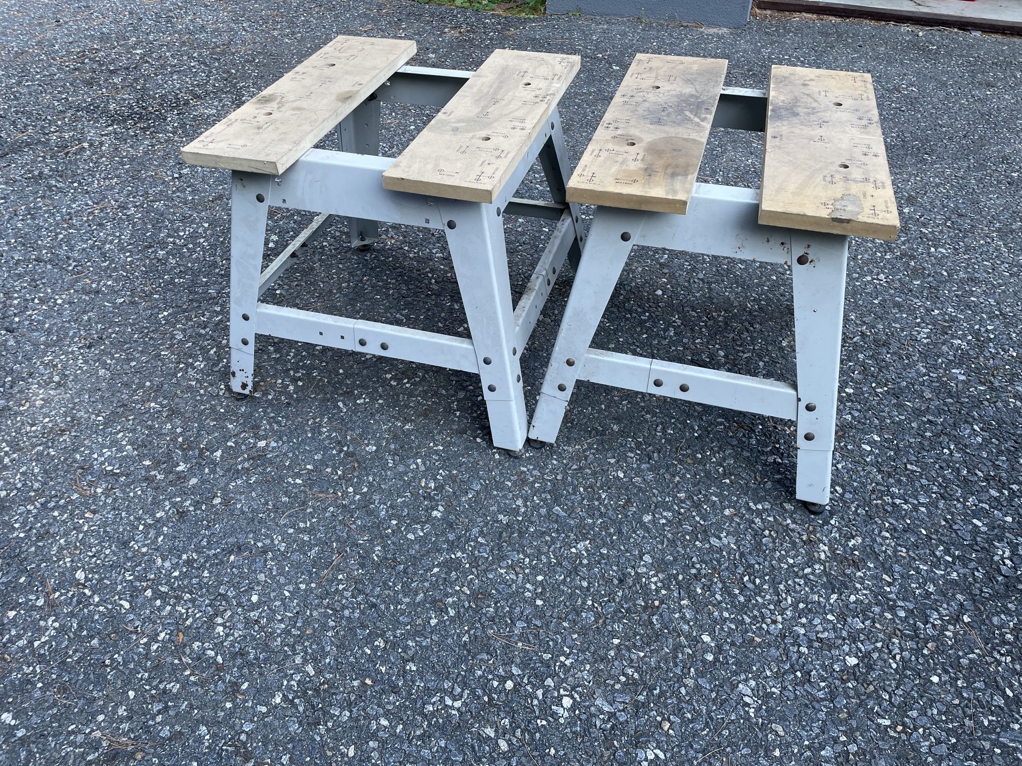 Rigid Steel Tool Stands