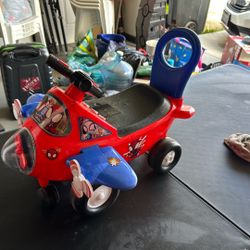 Spiderman Plane Ride In For Toddlers 