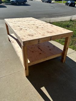 Large workbenches 🛠️🧰🪛