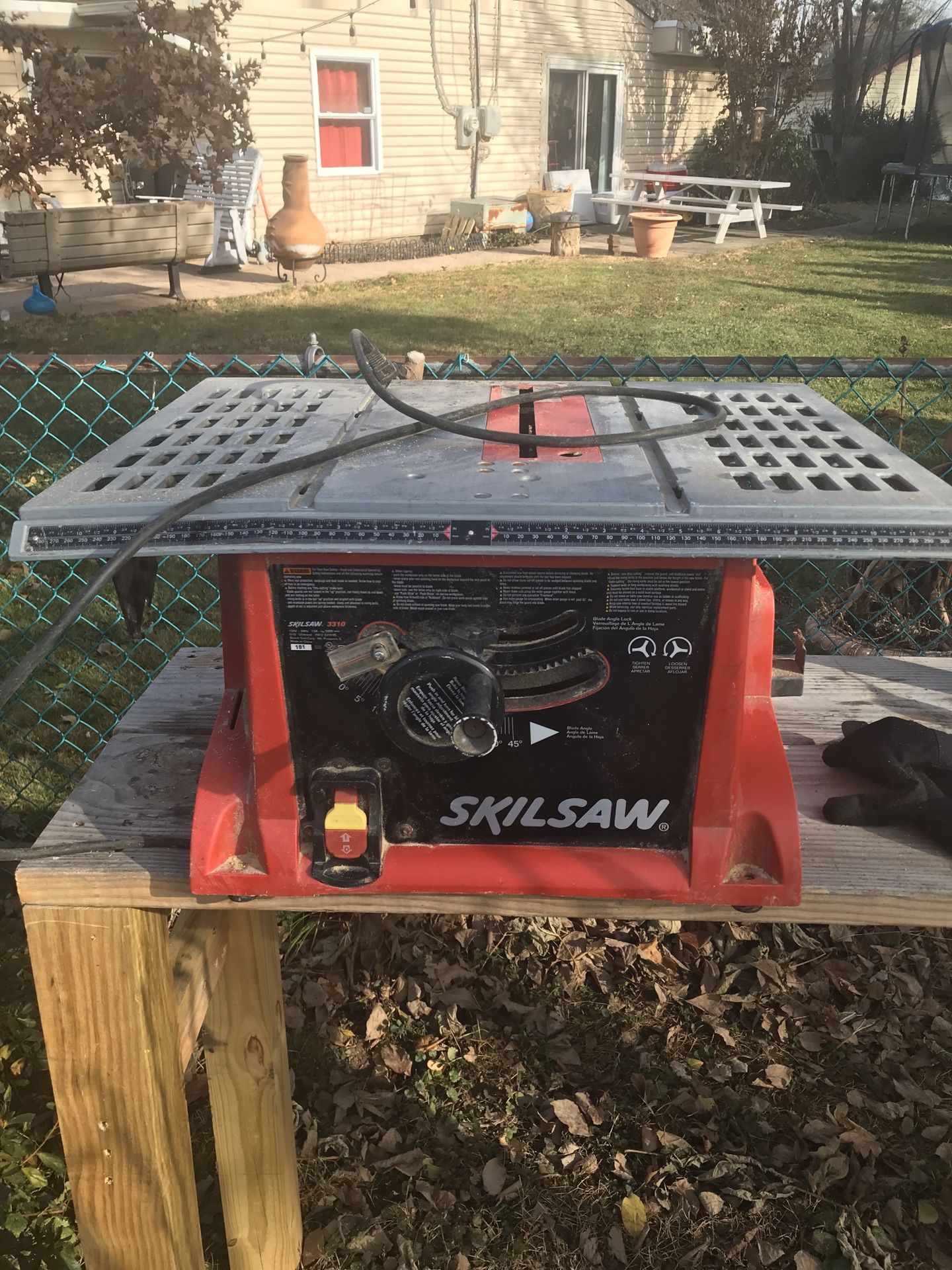 Skilsaw Table Saw