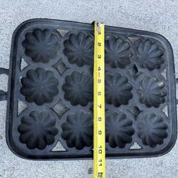 Cast Iron Muffin Pan