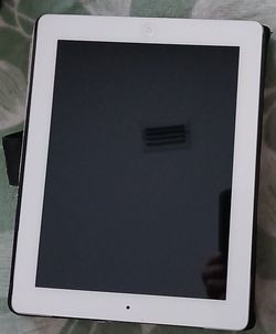 Apple IPad (Locked)