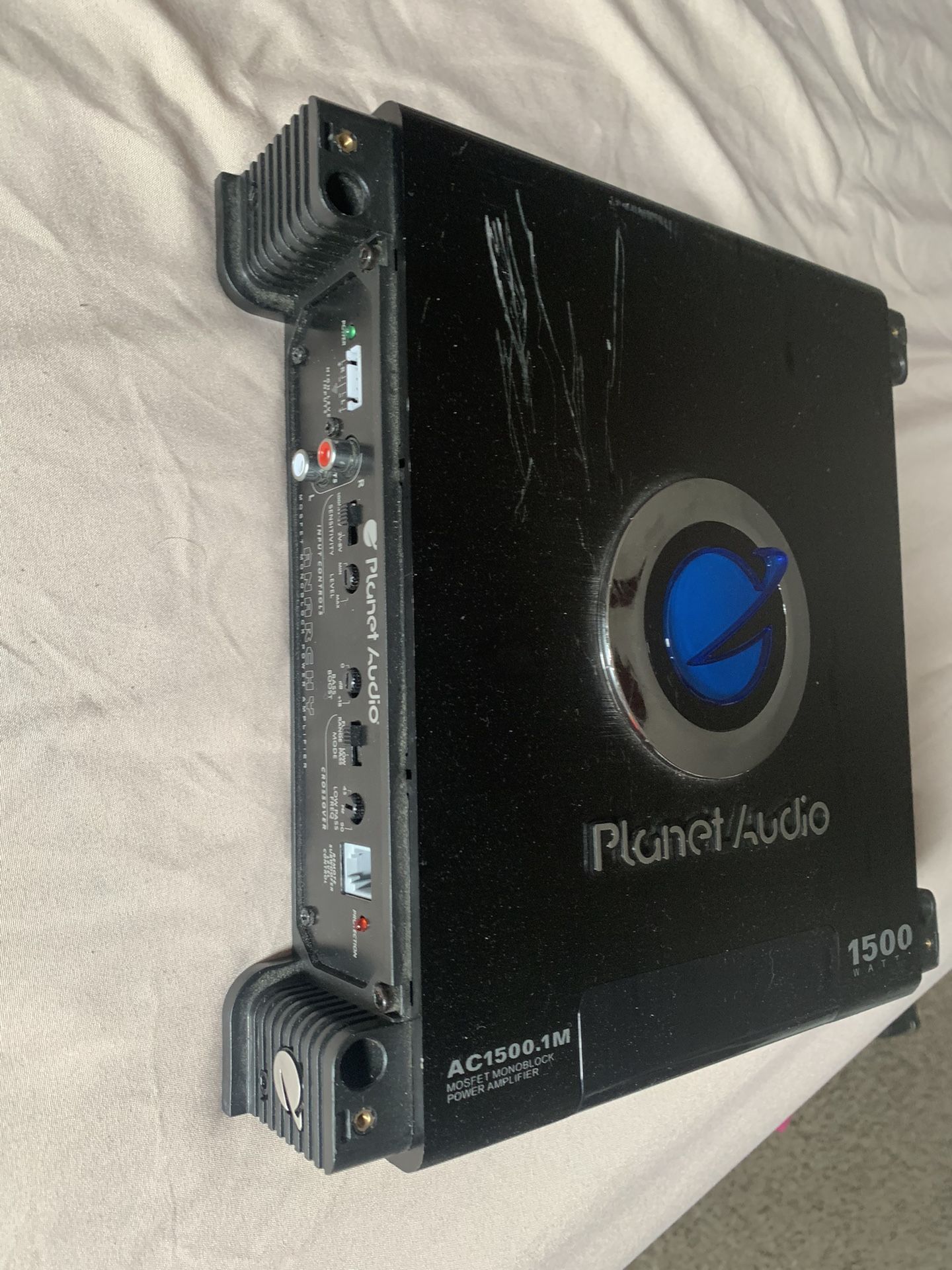 Planet Audio Amplifier 