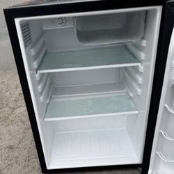 Mini Fridge Refrigerator With Freezer Free Local Delivery/30 Day Warranty