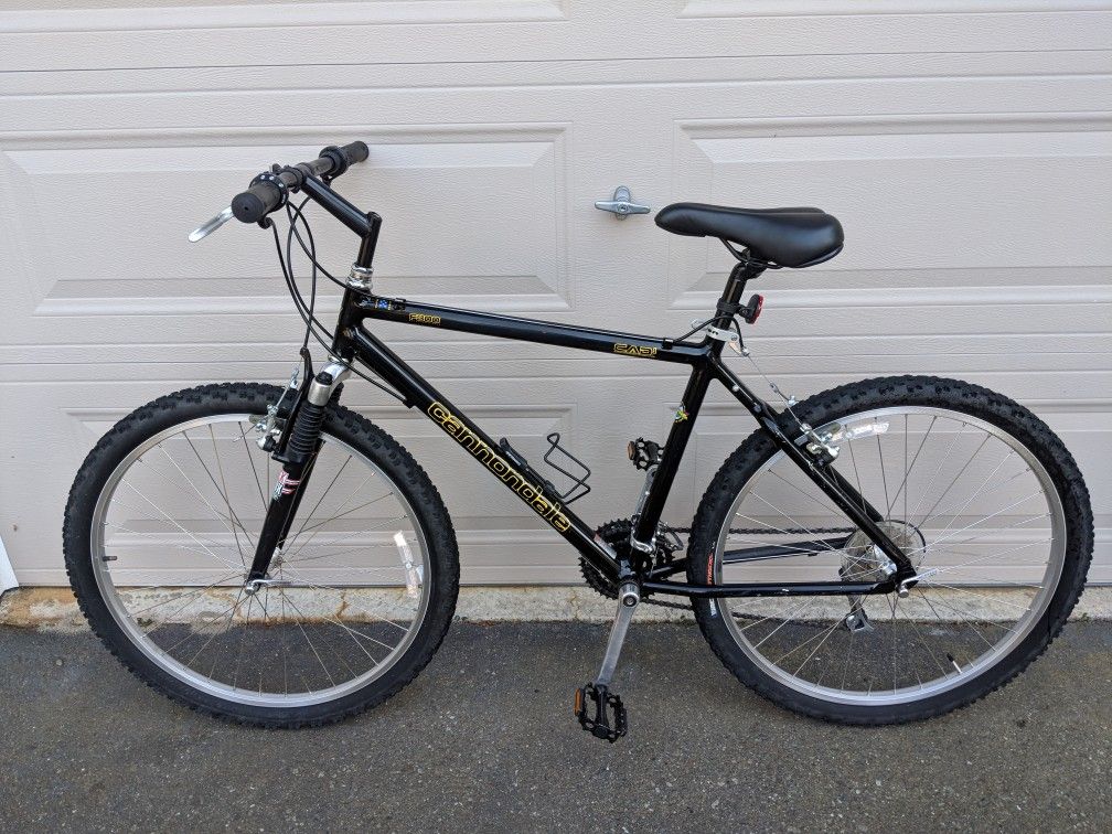 Cannondale F300 Mountain Bike Bicycle