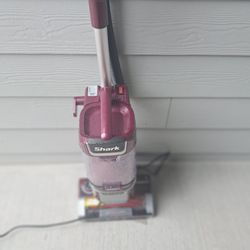 Shark Vacuum Cleaner - Excellent
