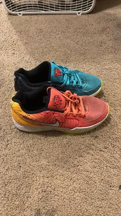 Basketball shoes size 10
