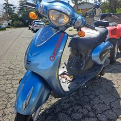 Schwinn Moped Scooter