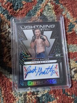 Justin Gaethje Obsidian Lightning Strike Auto Card