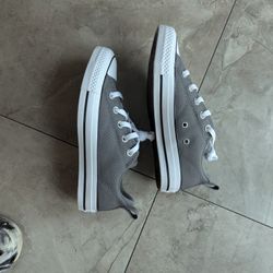 Converse Kids Size 5