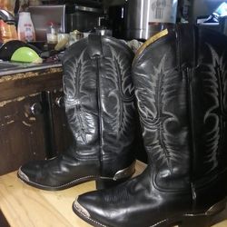 TONY LAMA BOOTS
