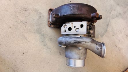 Turbocharger for a 8.9 ISL Cummins, used like new