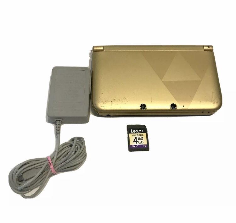 Nintendo 3DS XL Zelda A Link Between Worlds Limited Edition Gold With Charger