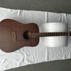 Carl Robelli Acoustic Guitar - Great Condition! Includes Quality Soft Case