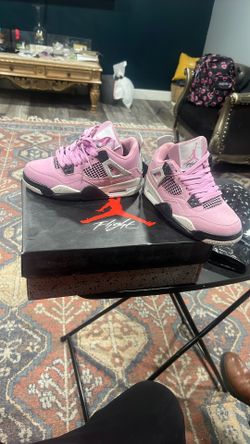 Air Jordans four retro