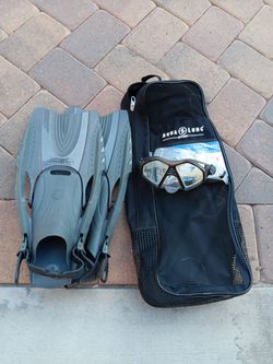 Fins And mask, adult size. Swimming ,scuba etc