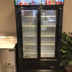 Double Glass Sliding Doors Merchandiser Refrigerator Cooler