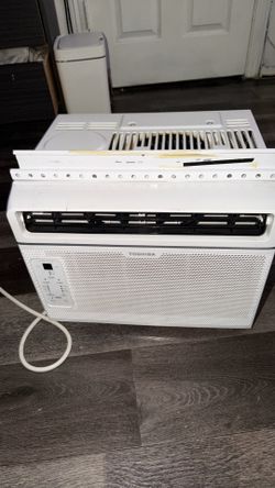 Toshiba 6,000 BTU 115 Volt Window Air