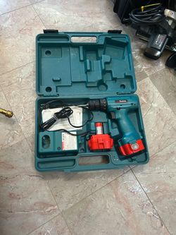 Makita DC drill set