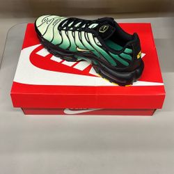 Nike Air Max Plus