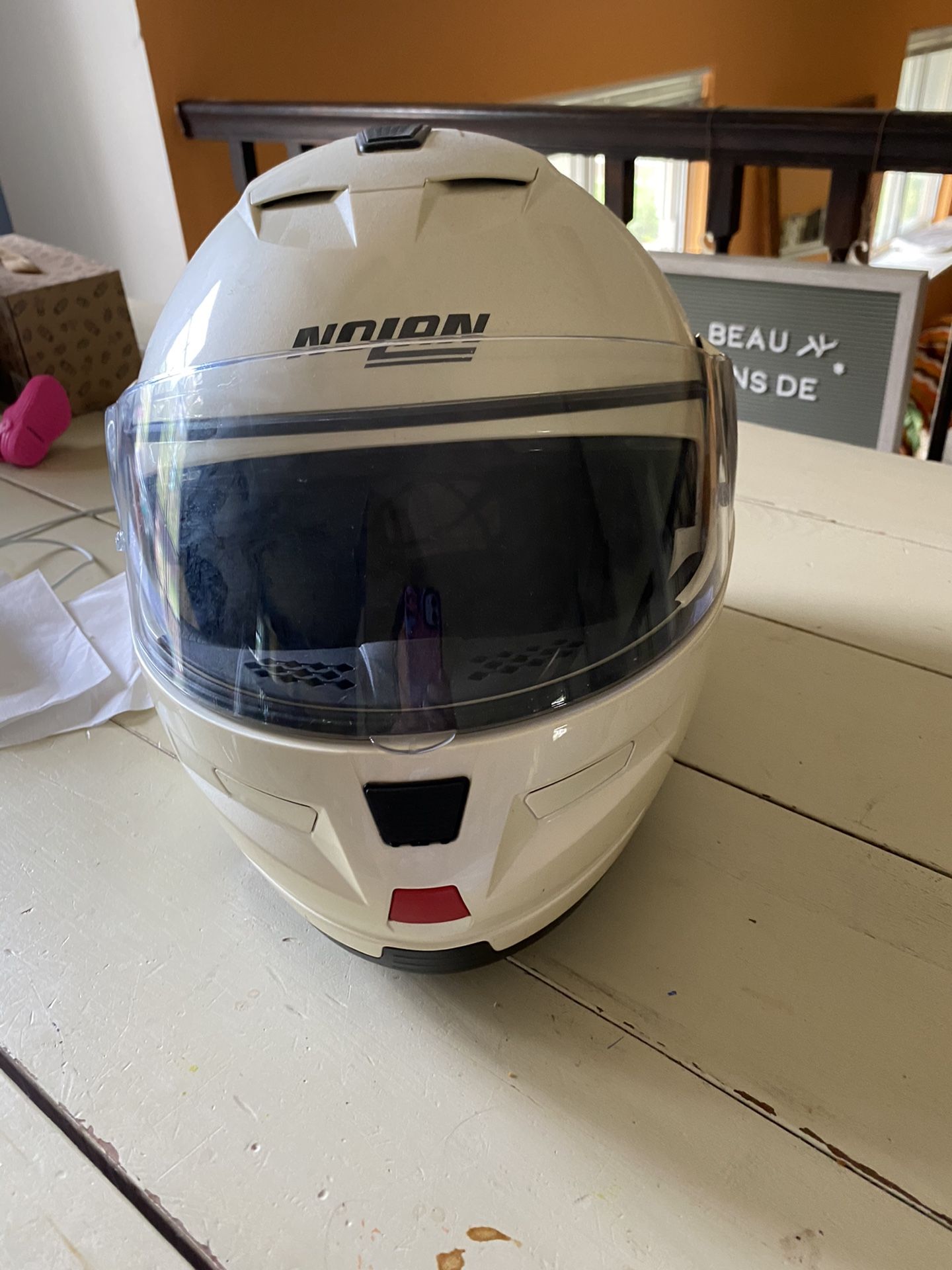 Nolan Motorcycle helmet w Bluetooth size L-XL