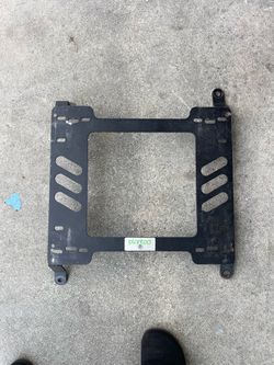 G37 G35 Planted seat bracket Passenger side V36 chassis